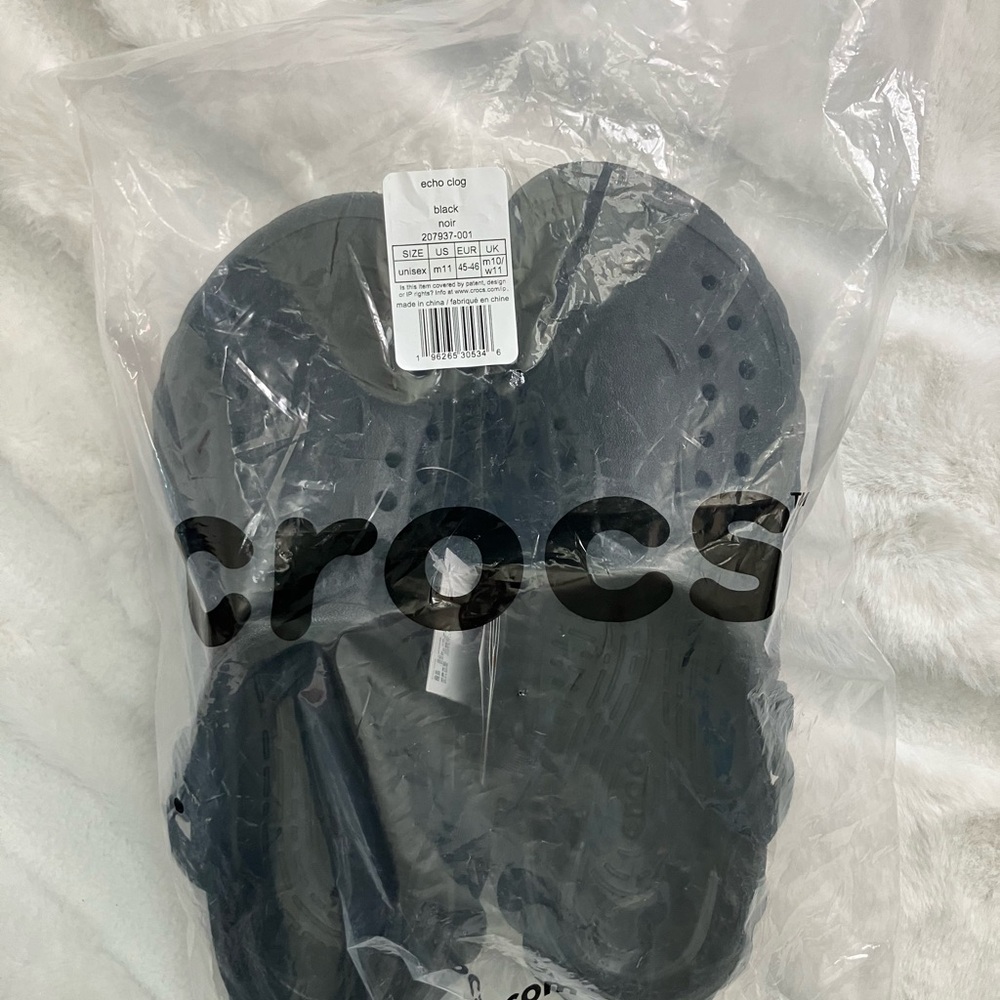 CROCS Classic Clog with Heel Strap - Black